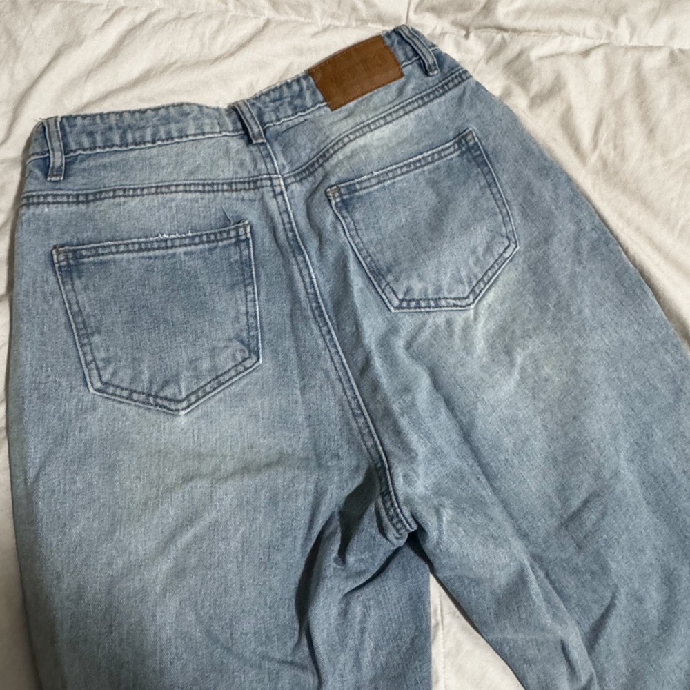 Missguided Ripped Jeans - Picture 5 of 5